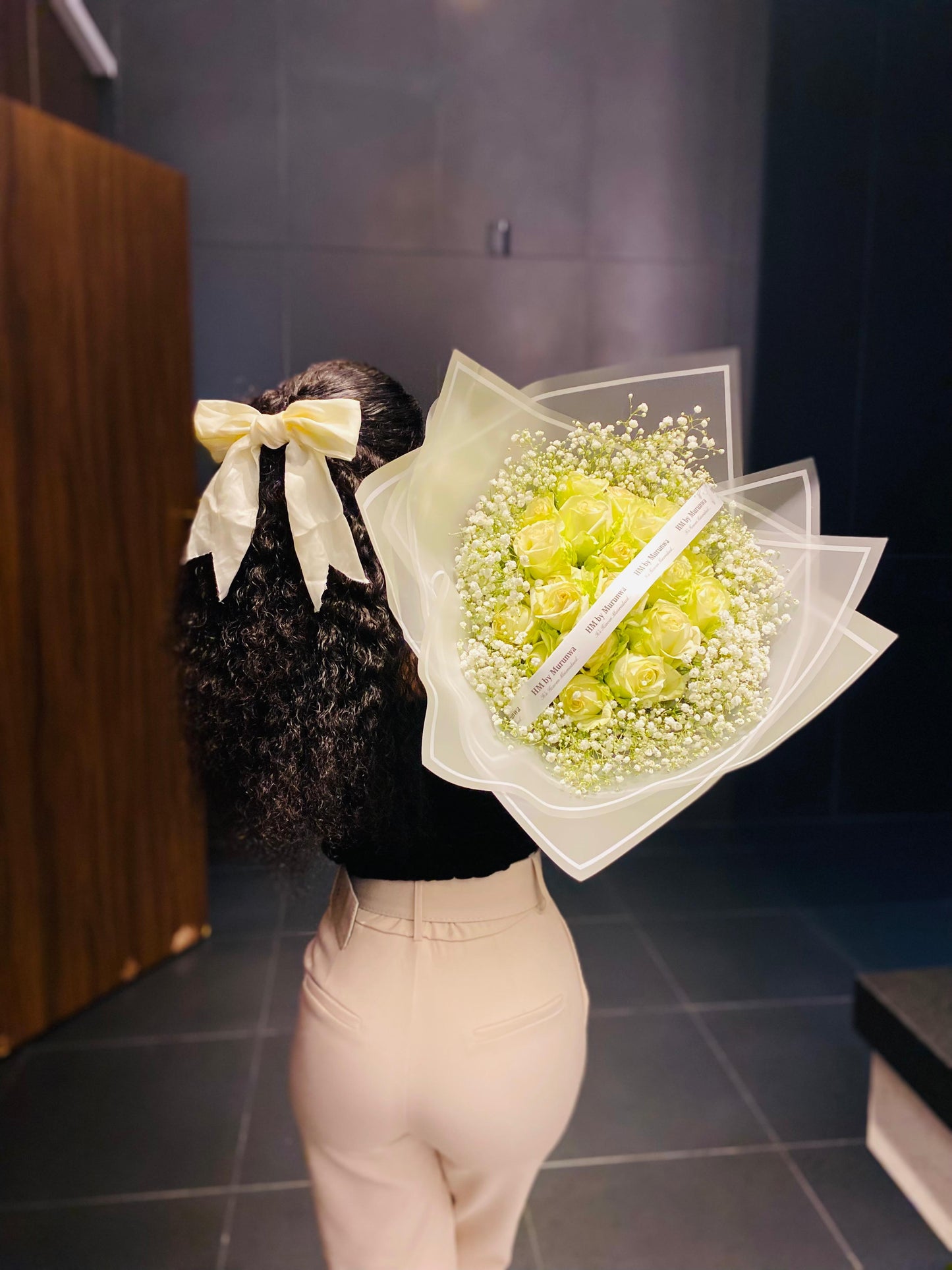 20 White Stems with Baby Breath